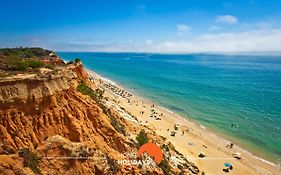 #063 Beach Flat By Home Holidays